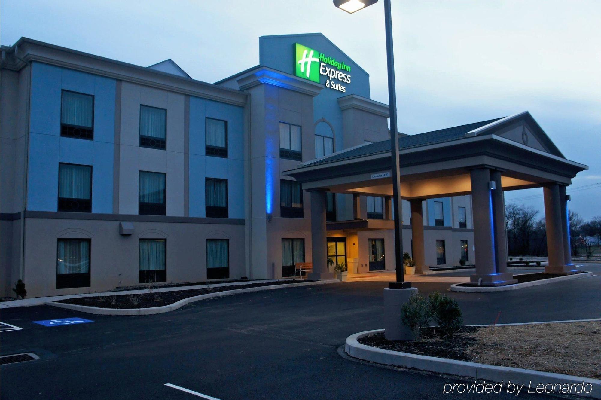Holiday Inn Express & Suites Northeast By Ihg York Exterior photo